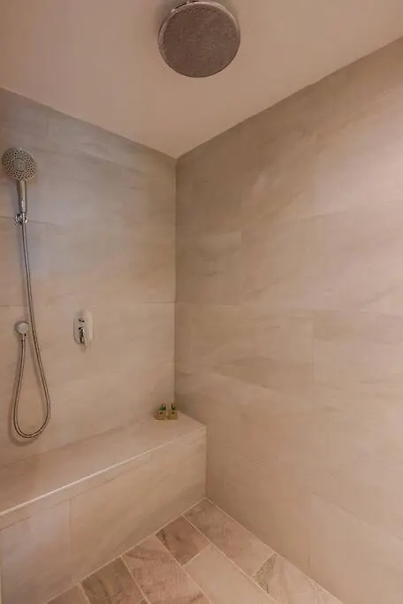 Location- 3-Bdr Penth-150 Mbps- Pool- Priv Rooftop Playa del Carmen Mexiko