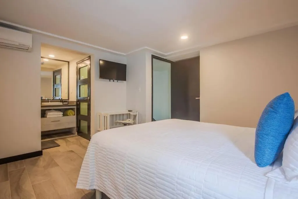 Lägenhet Location- 3-Bdr Penth-150 Mbps- Pool- Priv Rooftop Playa del Carmen